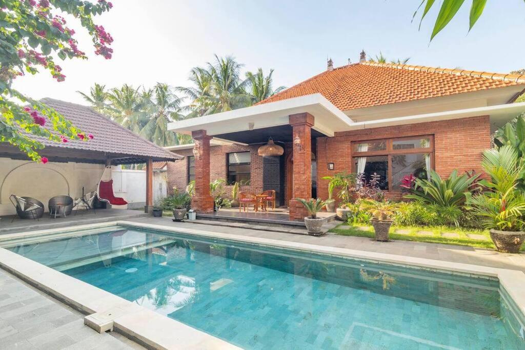 Dani Private Villa - 2Br Private Pool Villa In Tejakula North Bali Gretek Kültér fotó