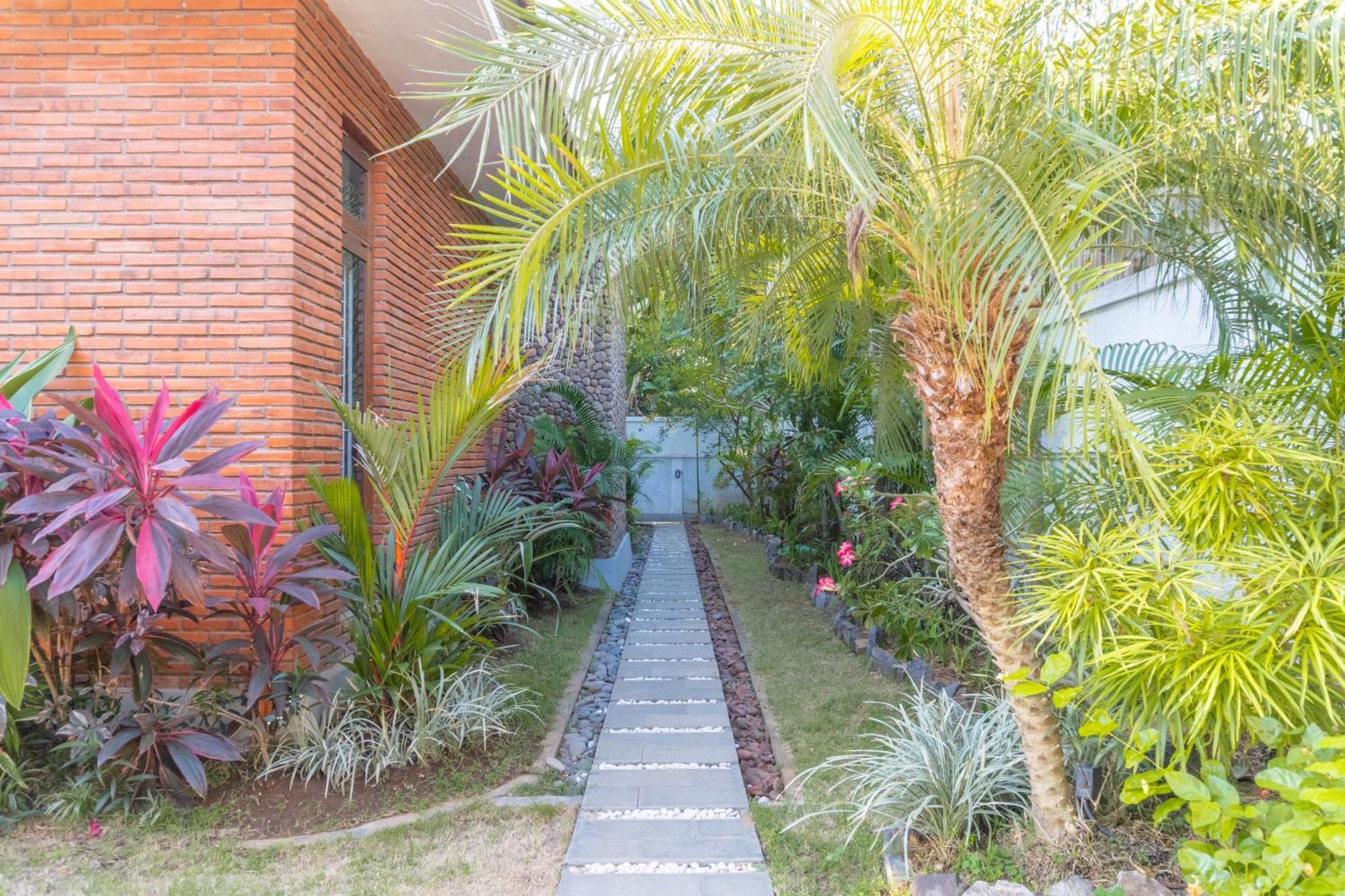 Dani Private Villa - 2Br Private Pool Villa In Tejakula North Bali Gretek Kültér fotó